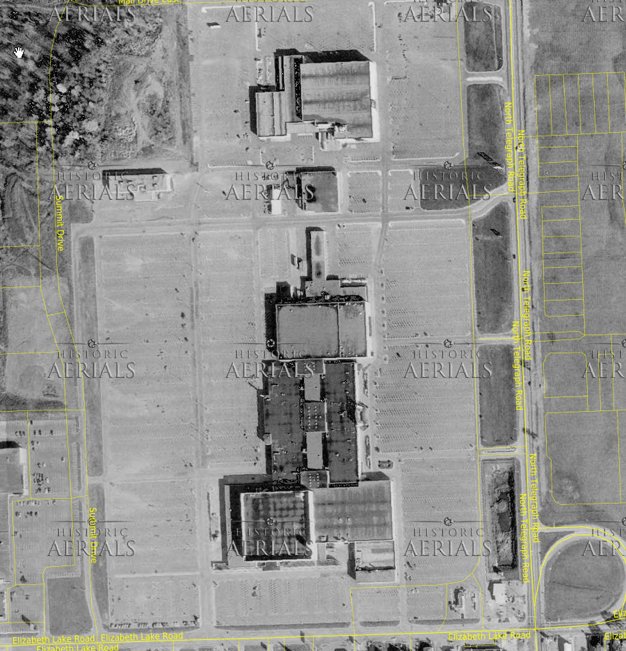 Summit Place Mall (Pontiac Mall) - 1973 Aerial (newer photo)